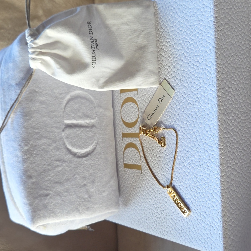 Dior Gold J'adore Charm Barcelet, Dust Bag,‎ Pouch And Box - Picture 2 of 4